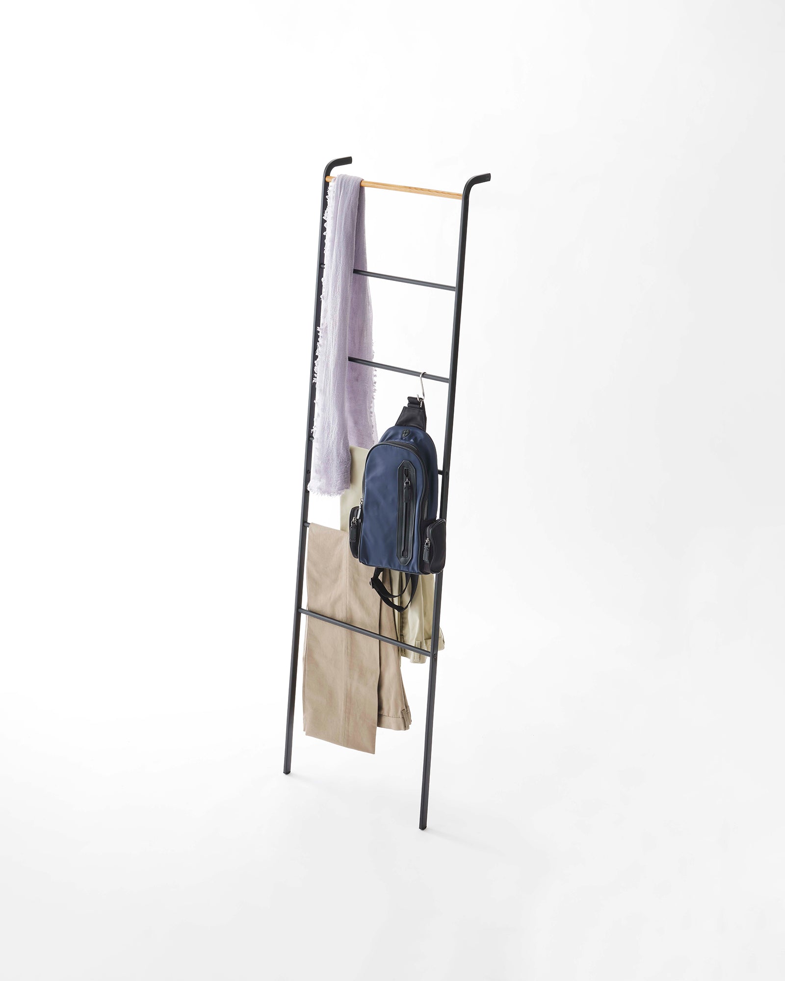 Leaning Storage Ladder (63 H) - Steel - Image 4