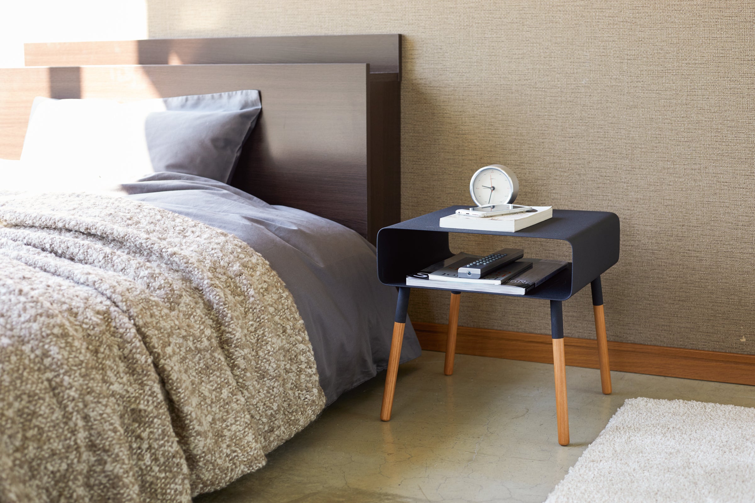 Storage Table - Short (14 H) - Steel + Wood - Image 10