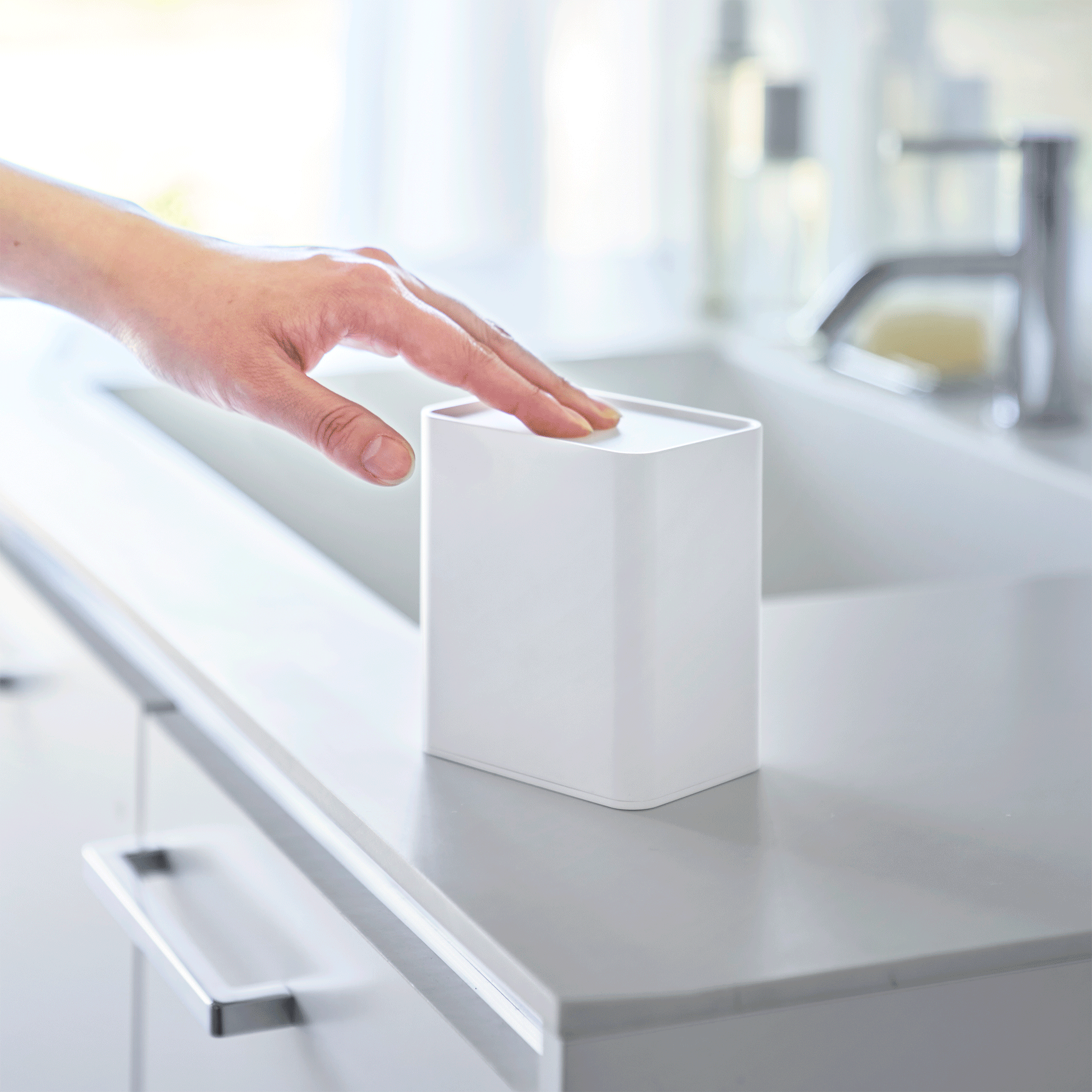 Cotton Swab Push-Top Case - Image 7
