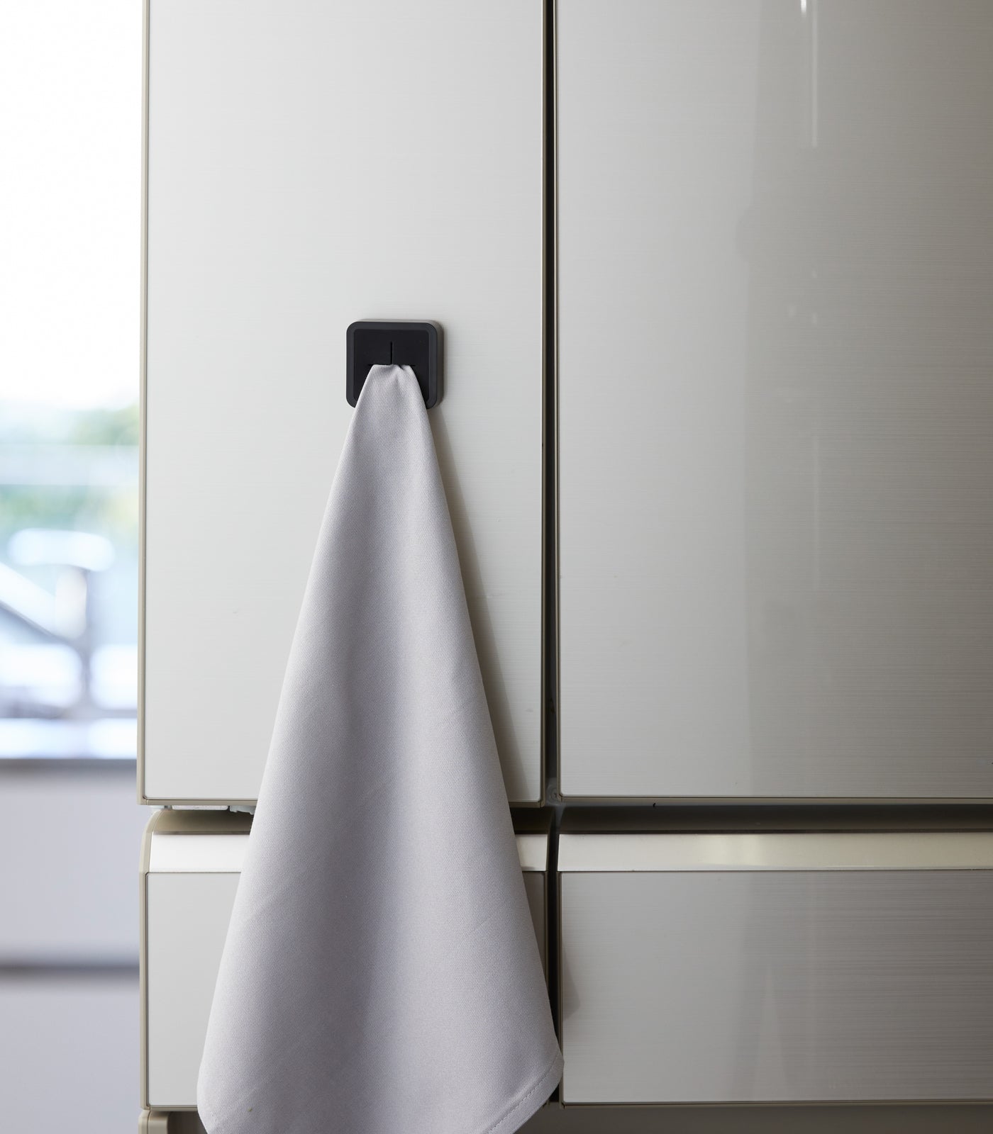 Traceless Adhesive Kitchen Towel Holder - Image 4