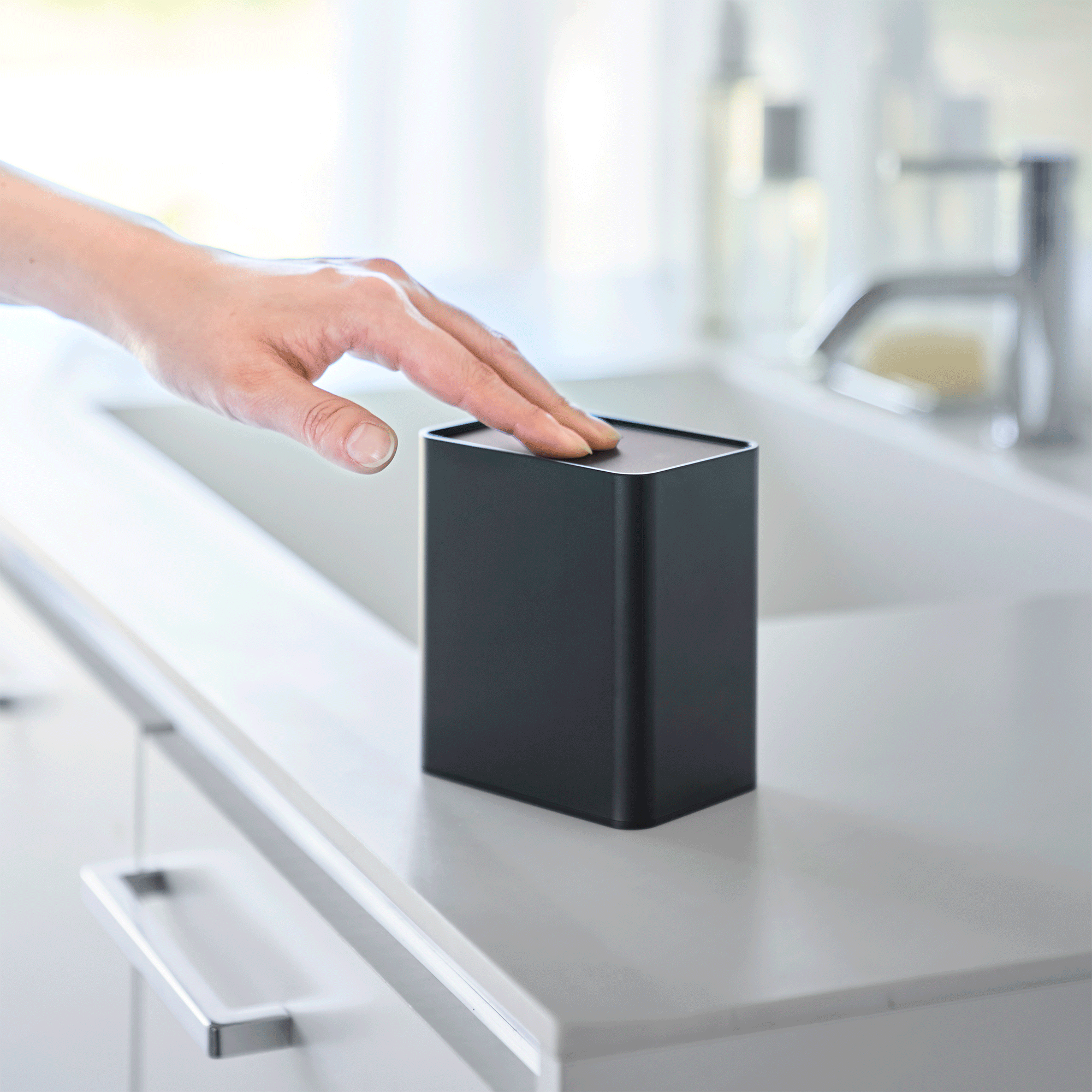 Cotton Swab Push-Top Case - Image 15