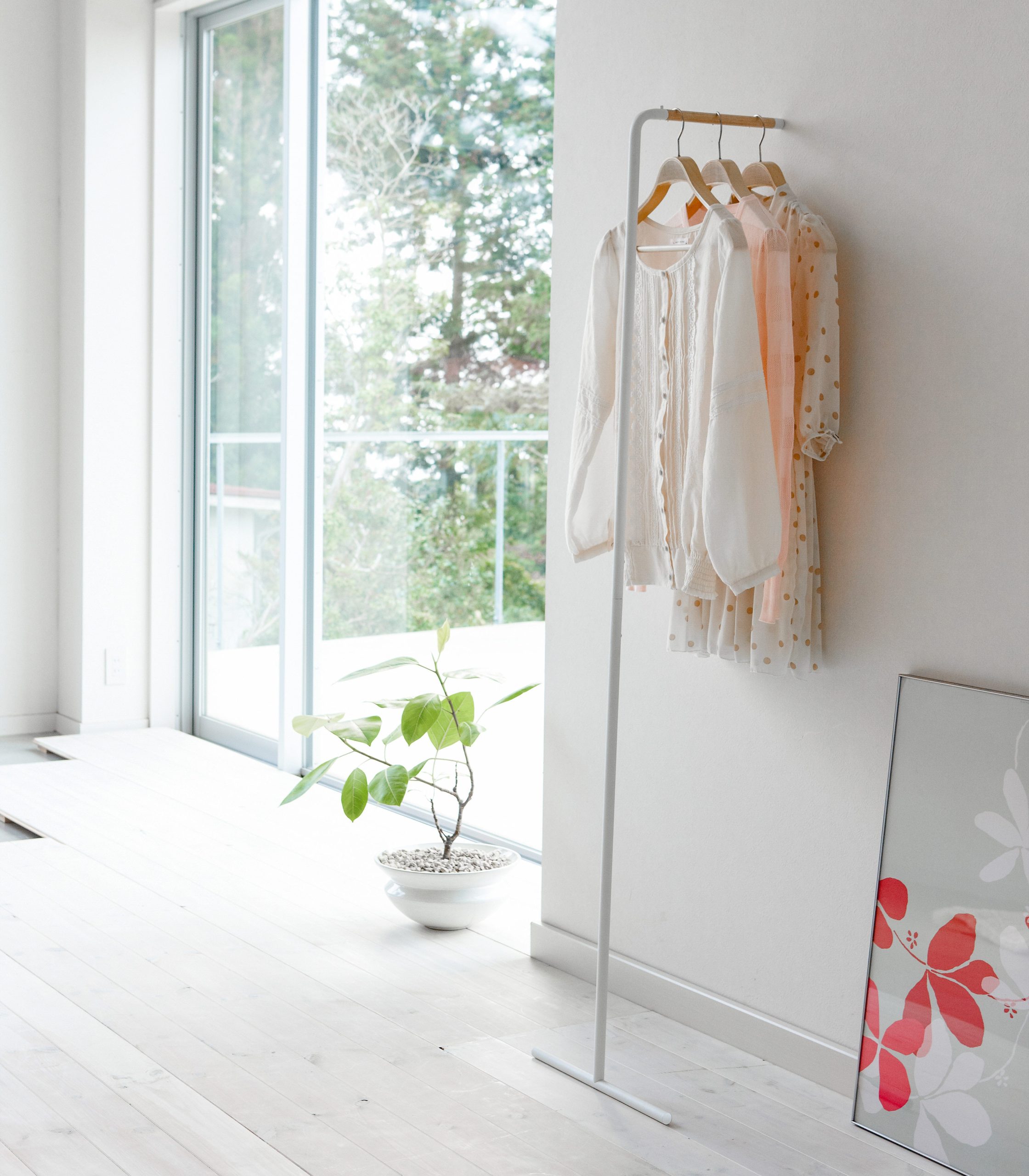 Leaning Coat Rack (63 H) - Steel