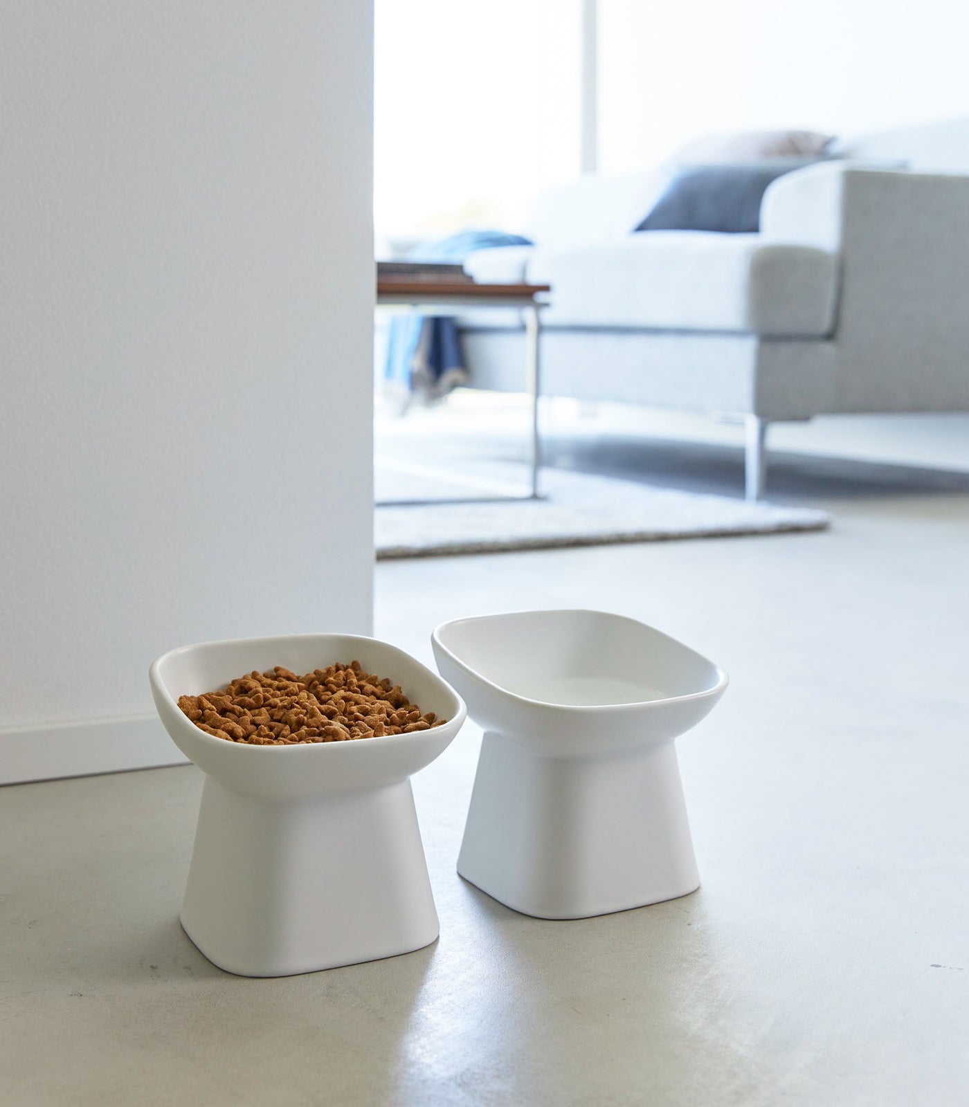 Tilted Pet Food Bowl - Image 5