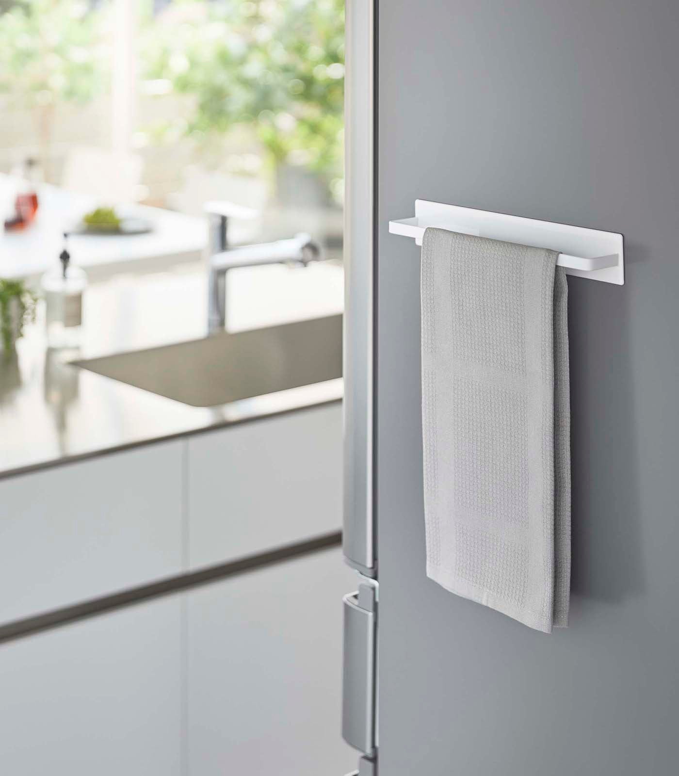 Magnetic Kitchen Towel Hanger - Steel - Image 2