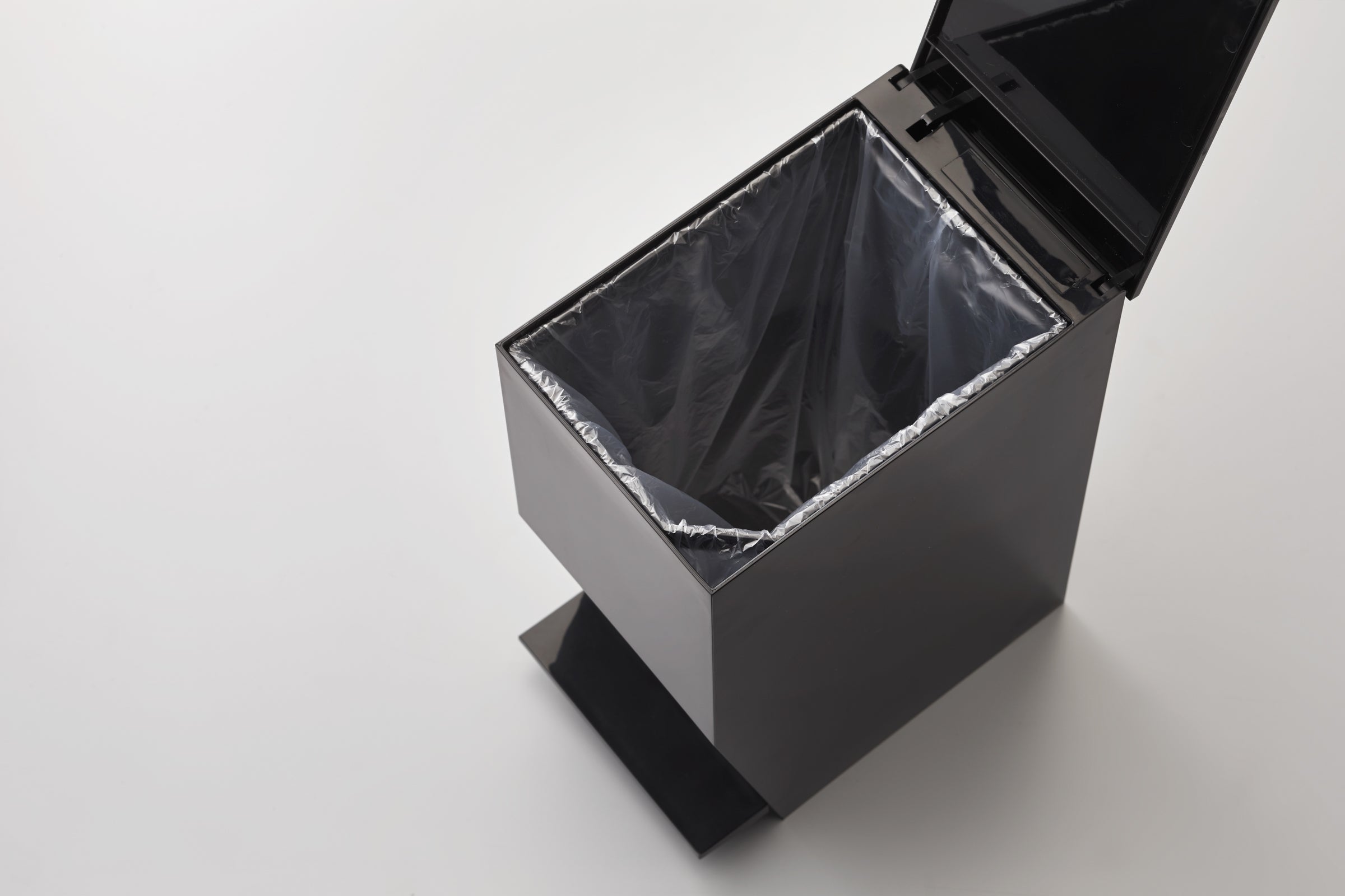 Step Trash Can - Image 13