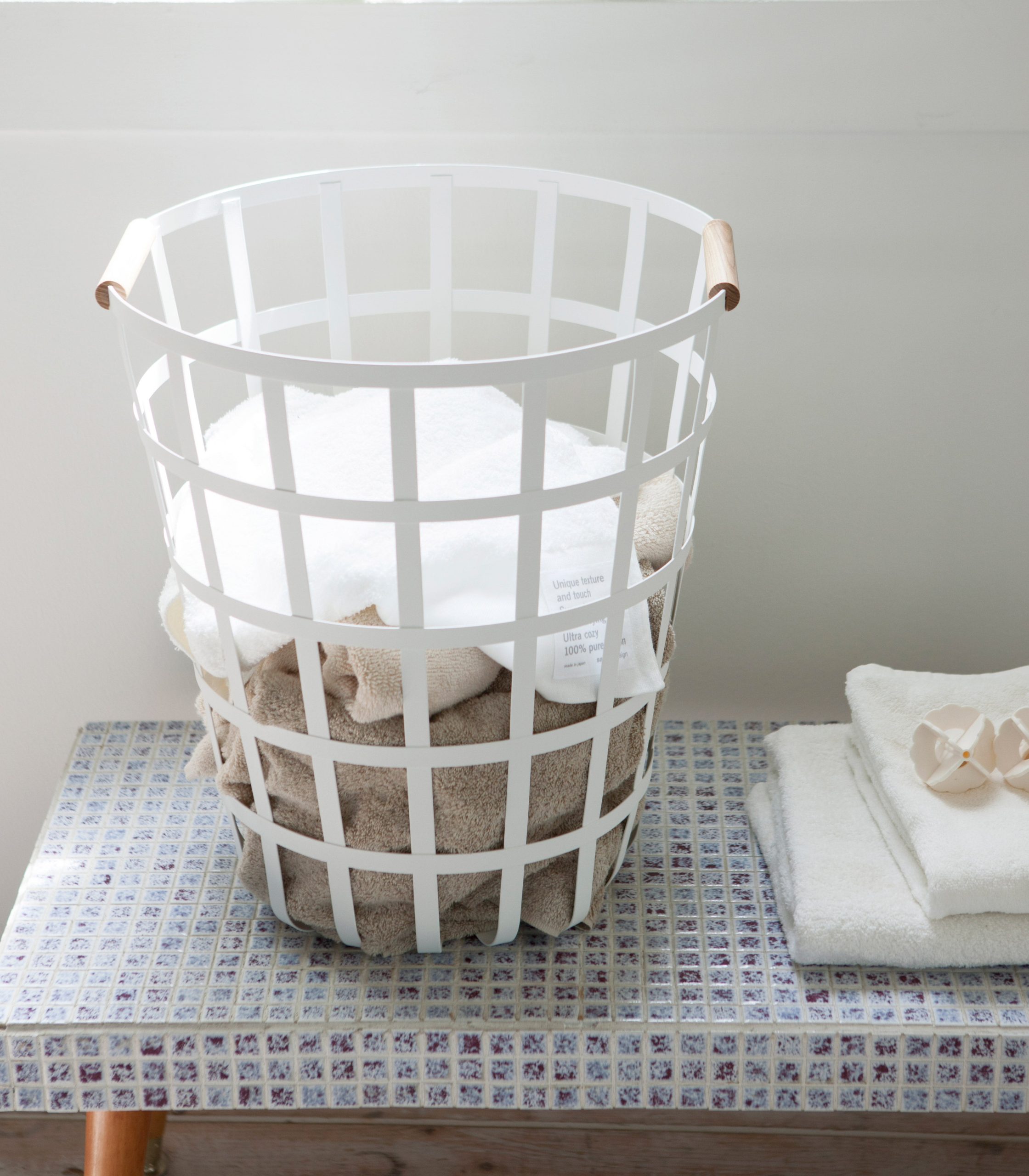 Wire Basket (18 H) - Steel + Wood - Image 6