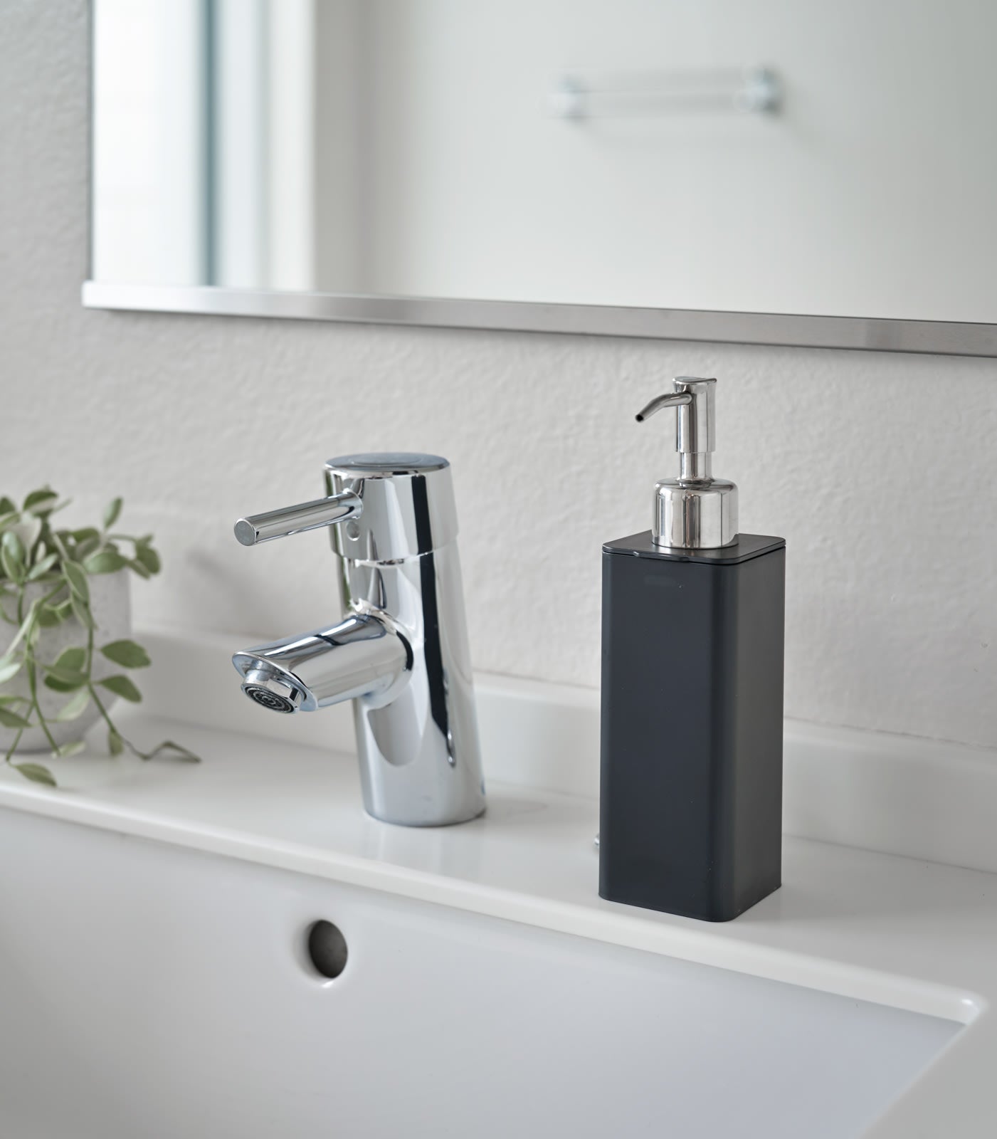 Hand Soap Dispenser - Image 4