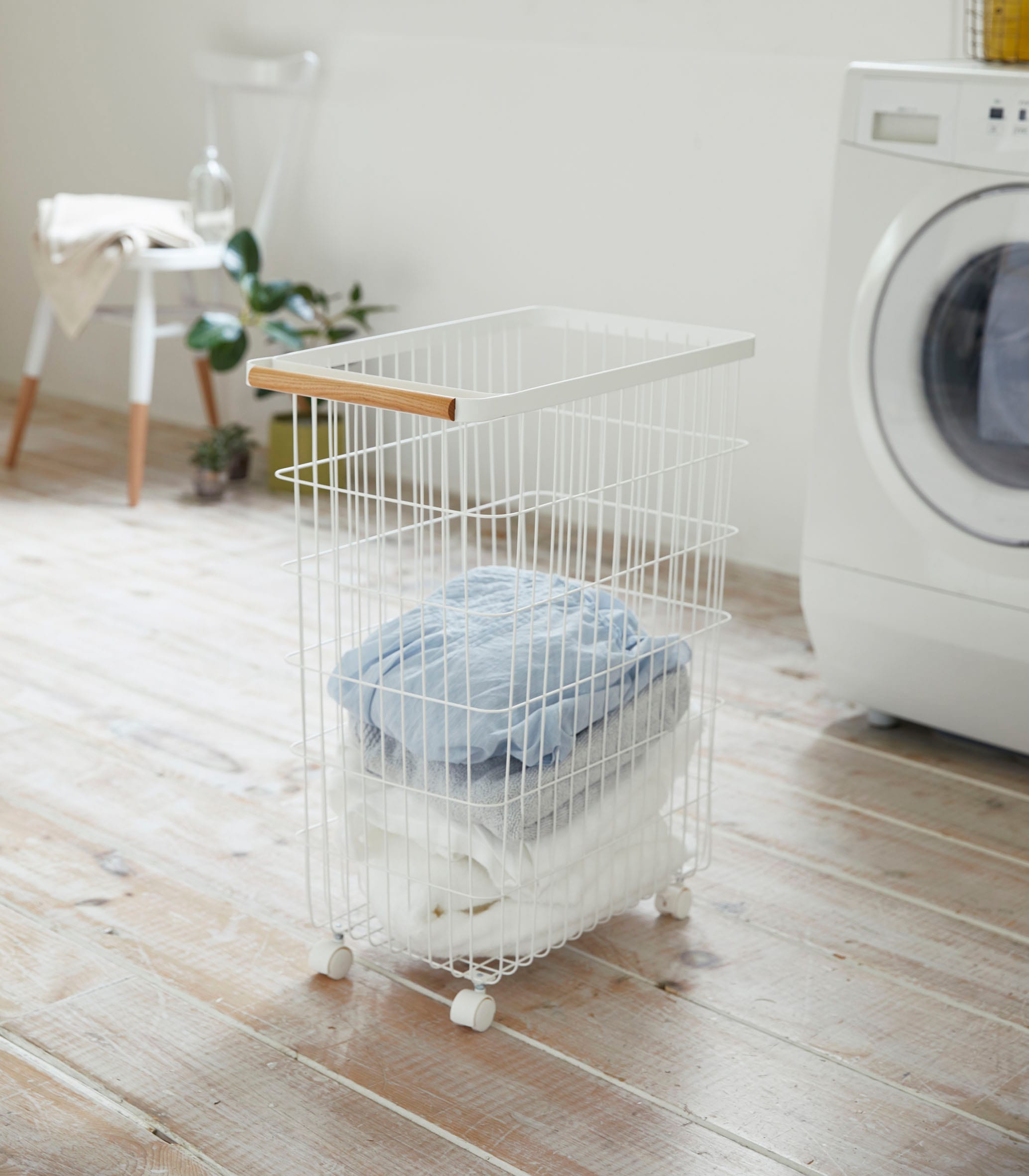 Rolling Wire Basket (24 H) - Steel + Wood - Image 2