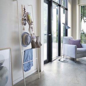 Leaning Ladder with Grid Panel (63 H) - Steel