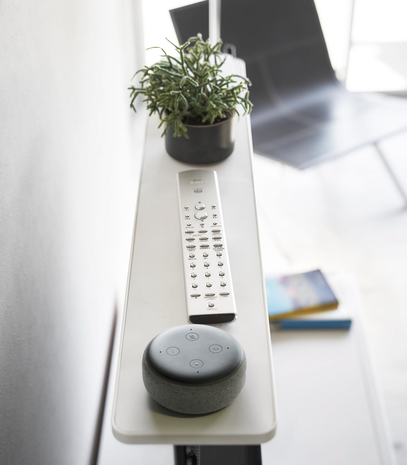 VESA-Compliant TV Shelf (24 H) - Steel - Image 3